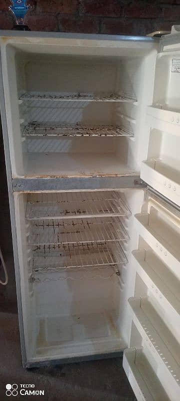 Haier Fridge Large Size Gass Fill karna wali More Detail CALL&whatsapp 5