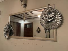 beautiful mirror in a very good condition