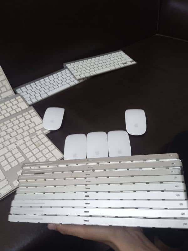 Apple Magic 2 Keyboard - Wireless & Rechargeable 5