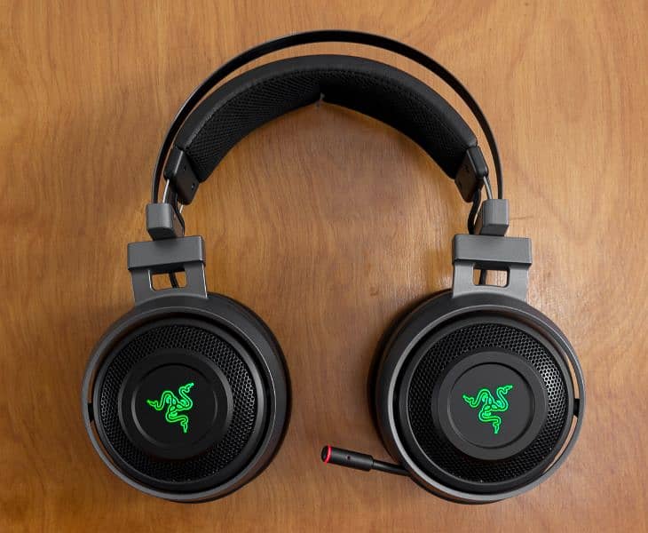 Razer Nari Ultimate Original Headphone 2