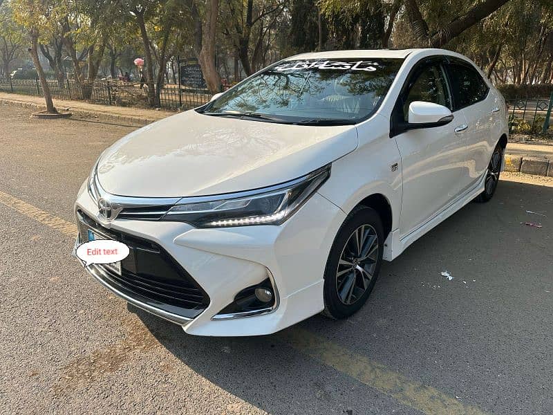 Toyota Altis Grande 2018 1