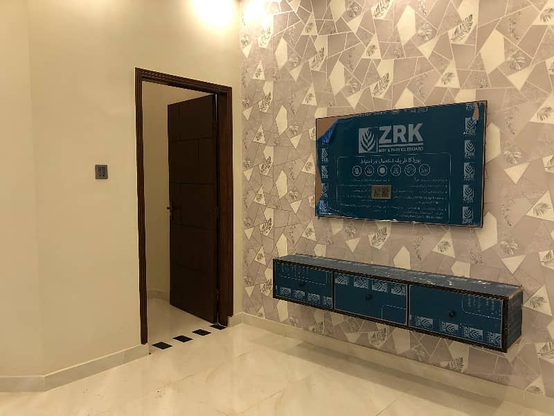 5 Marla Upper Portion Available For Rent In Park View City Lahore 5