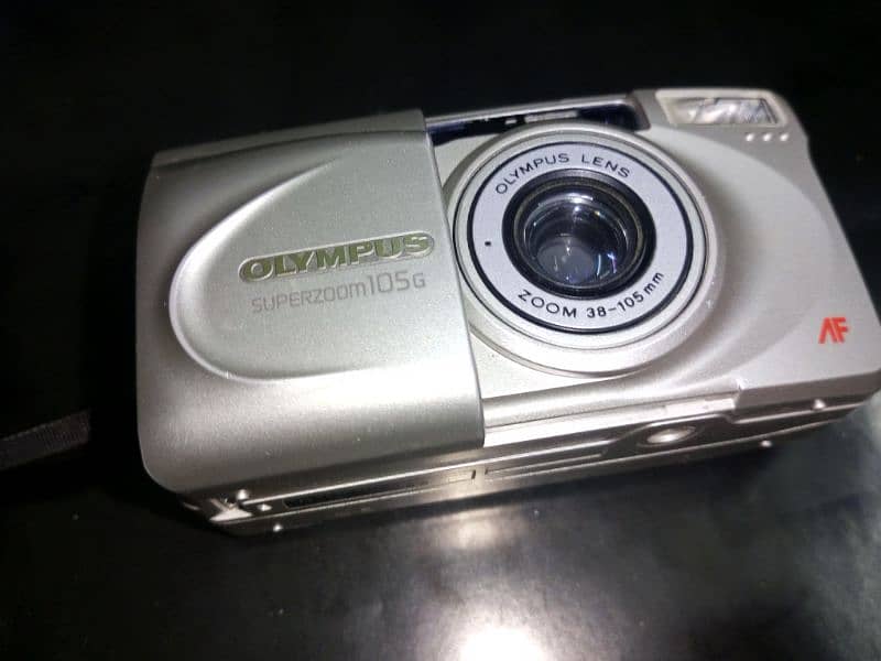 Olympus camera superzoom105G 1