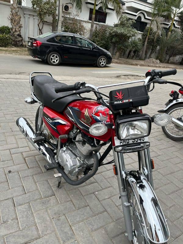 Honda 125 bike 2024 model ok condition urgent sale  honda 125 1