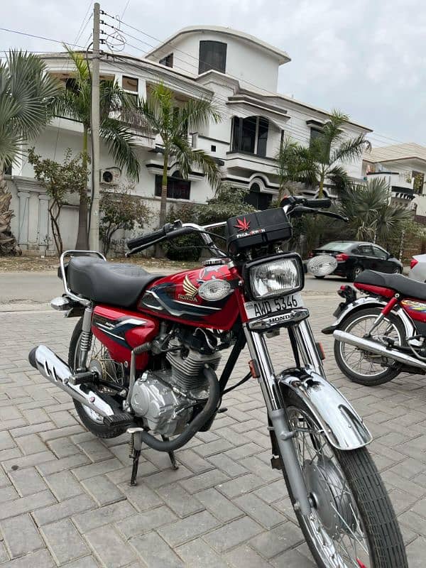 Honda 125 bike 2024 model ok condition urgent sale  honda 125 5