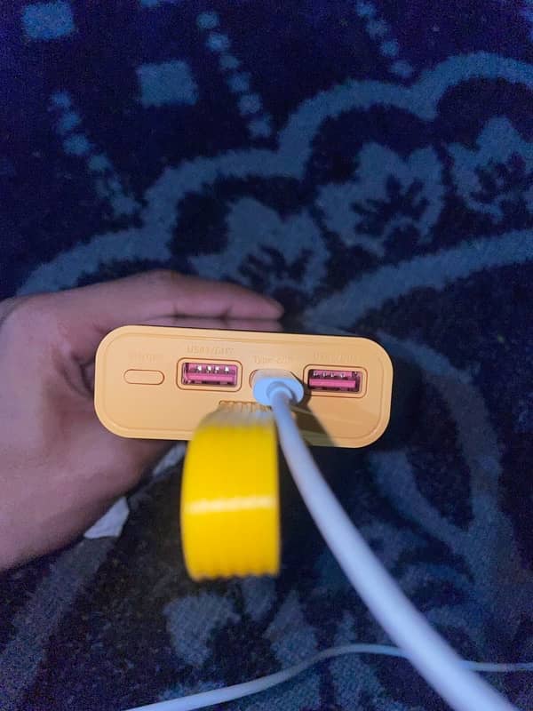 Powerbank 10000 mah in new condition purchased from saudia 3