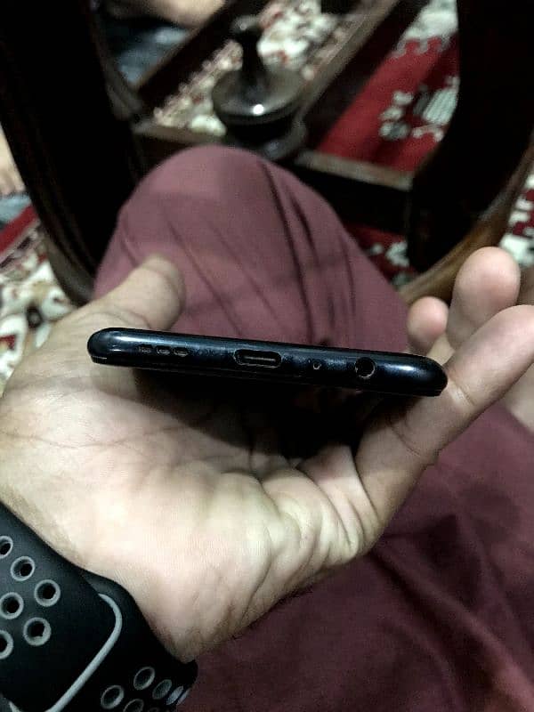 Oppo f19pro 8/128. . . box charger sath ha conditions 10/10 ha 3