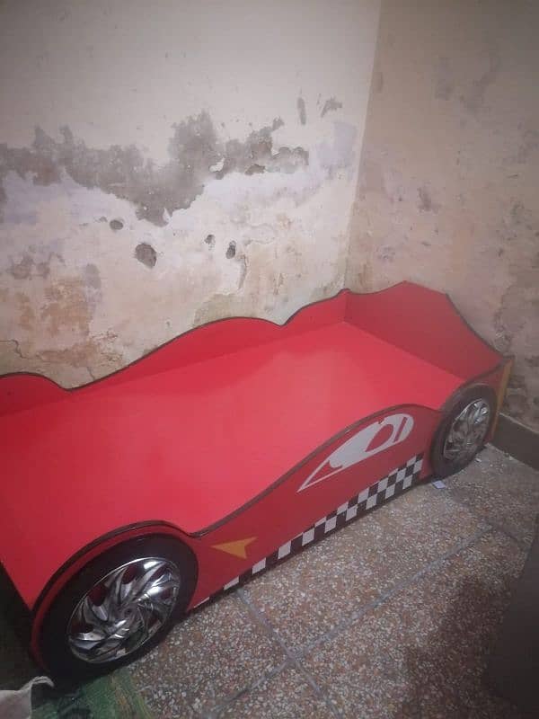 KIDS BED CAR SHAPE 1