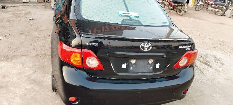 urgent sale Toyota Corolla GLI 2010/11 5