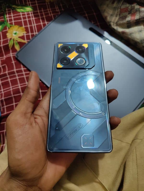 infinix gt20 pro 12 256 complete box minorsa. dot ha Baki all okay hai 0