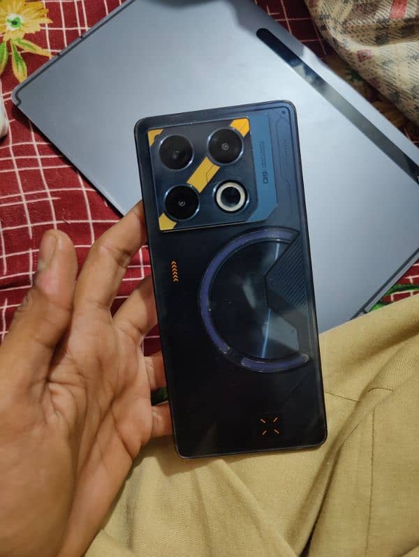 infinix gt20 pro 12 256 complete box minorsa. dot ha Baki all okay hai 6