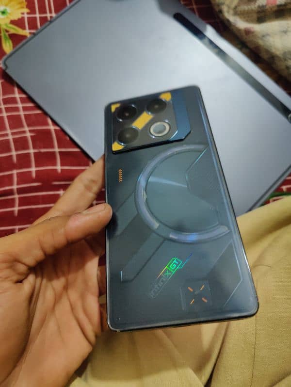 infinix gt20 pro 12 256 complete box minorsa. dot ha Baki all okay hai 7