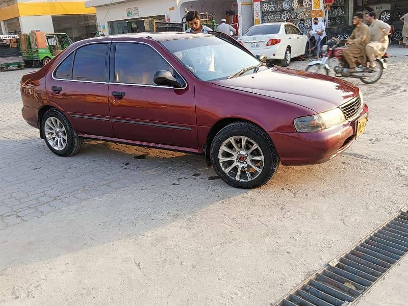 Nissan Sunny 1998 4