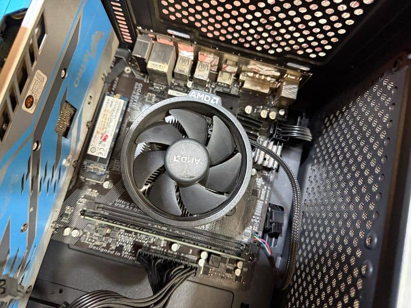 Gaming PC AMD Ryzen 5 3600 2