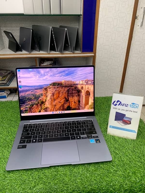 Samsung Galaxy Book4 Pro 1