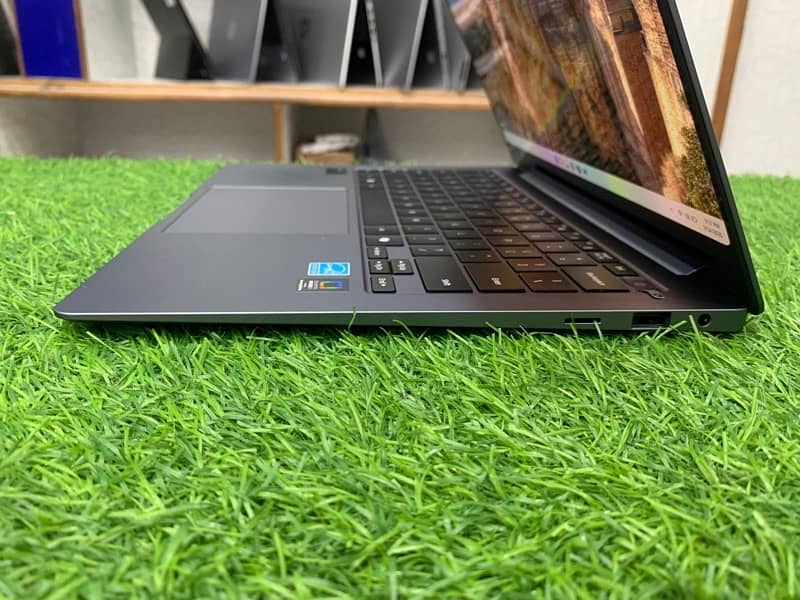 Samsung Galaxy Book4 Pro 5