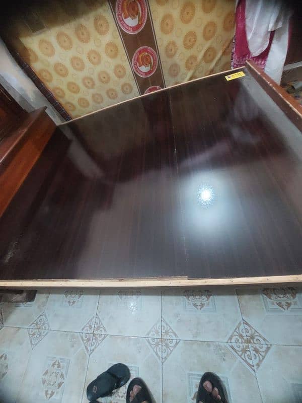 king wooden bed for sale urgent 3