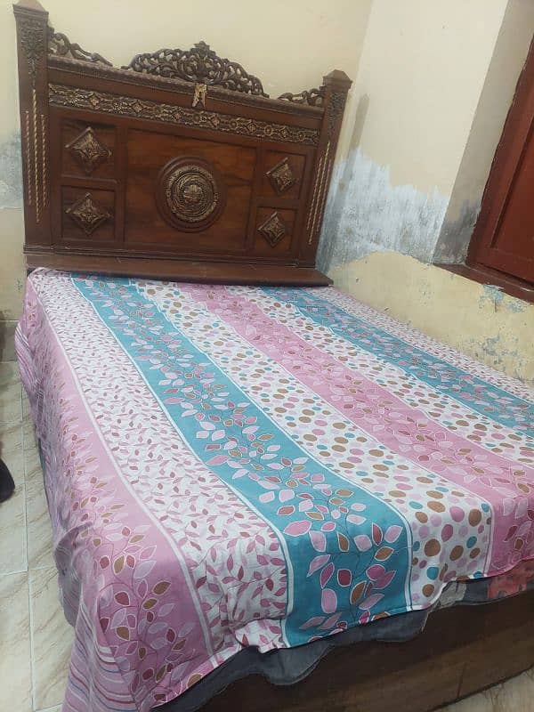 king wooden bed for sale urgent 8