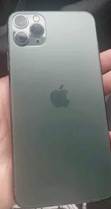 sealing my i phone 11 pro max 256 gb only back cark baqi phone oky hay 0