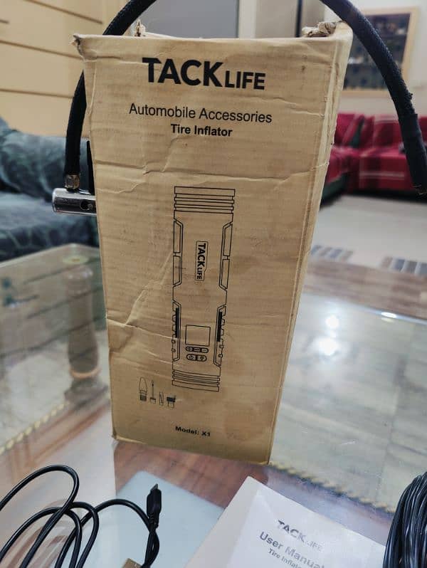 TACK LIFE X1 RECHARGEABLE PORTABLE TIRE INFLATOR COMPRESSOR 2