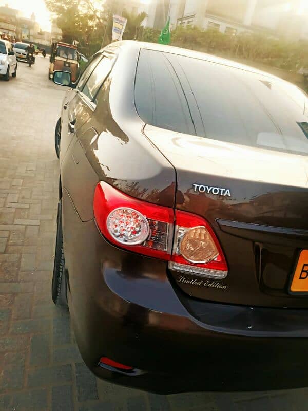 Toyota Corolla GLI 2014 Limited Edition 12