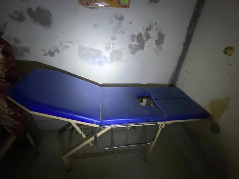 Delivery table hospital bed x5 regulator of oxygen 2