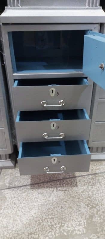 office  lockers, office furniture, office cabinets, documents  safes 18