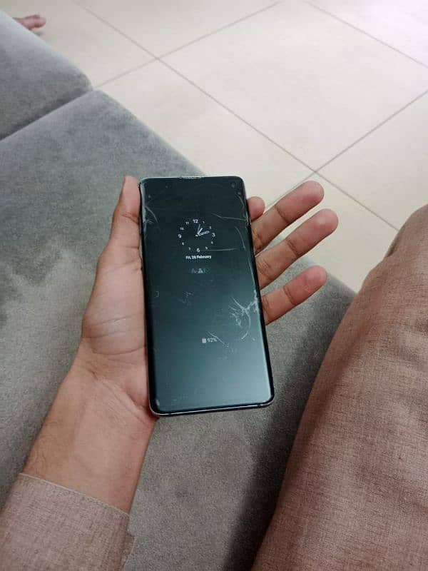 Sumsung s10 OFFICIAL PTA with orignal box 3