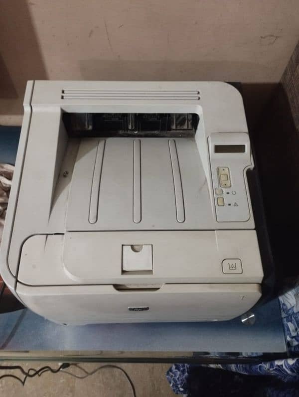 HP laserjet P2055dn 1