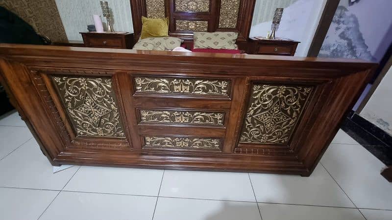 chinoti double bed just like new fresh condition storage box large 0