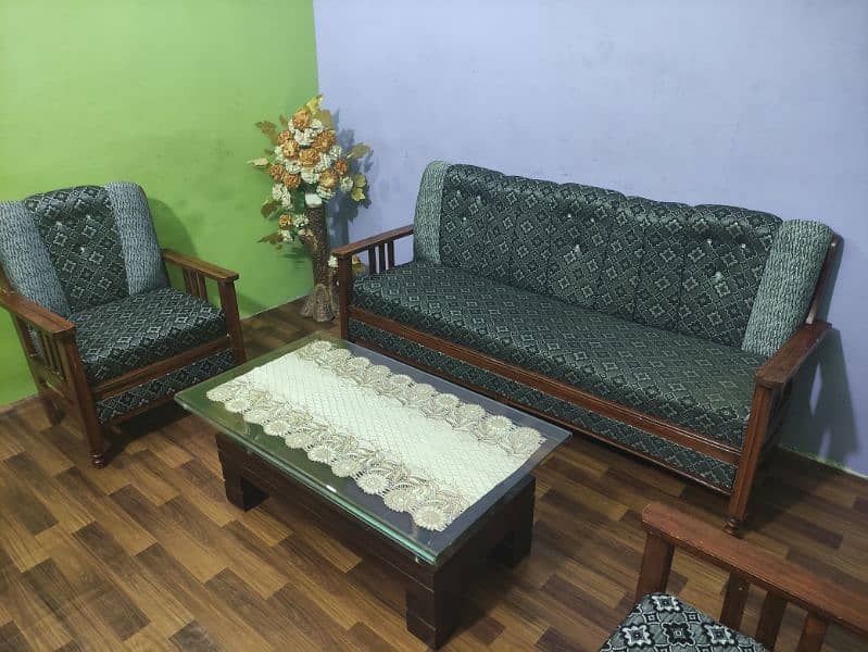 Sofa set in wood with table 0