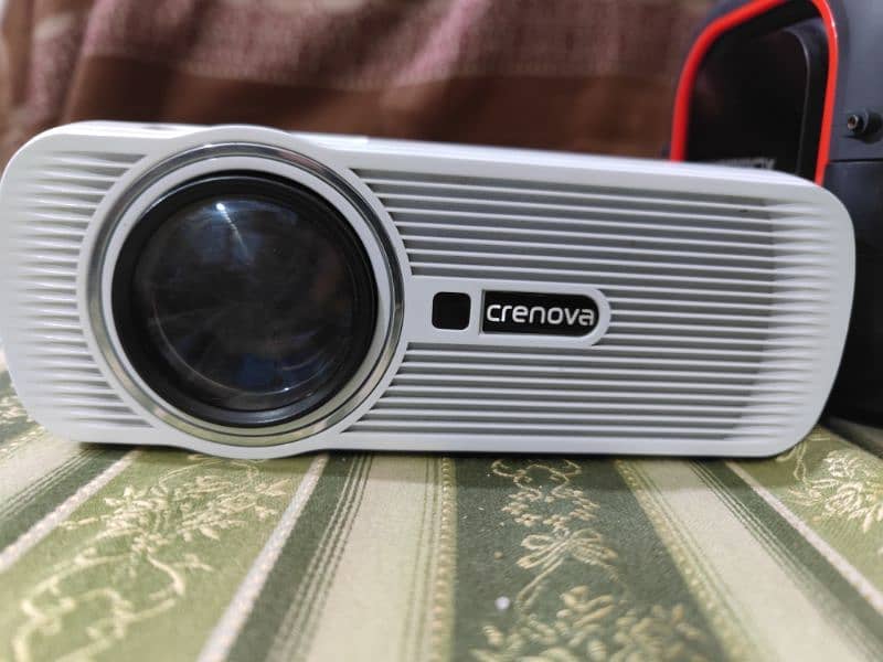 mini led projector+ Bluetooth speaker 2