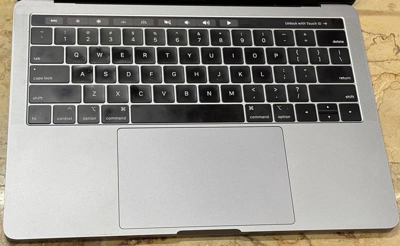 MacBook Pro 2019 1