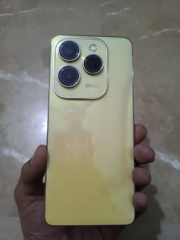 infinix hot 40 pro 2