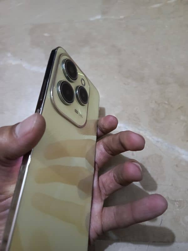 infinix hot 40 pro 6