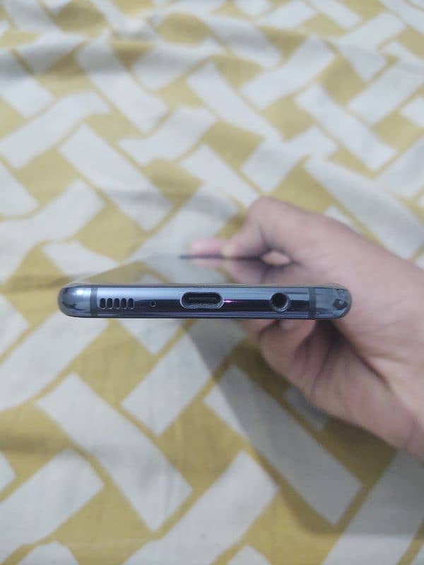 Samsung Galaxy S10e condition 10 by 10 2