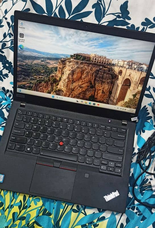 Lenovo ThinkPad T490 0