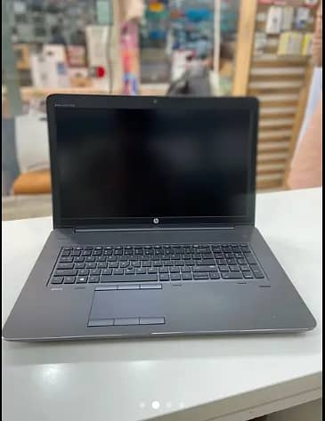 HP ZBook 17 G2 Workstation 2