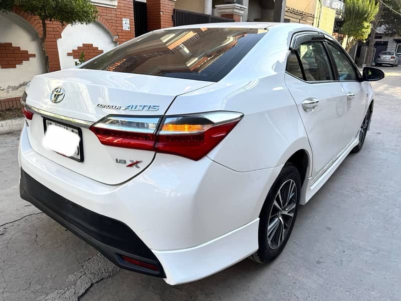 Toyota Altis Grande 2021 5