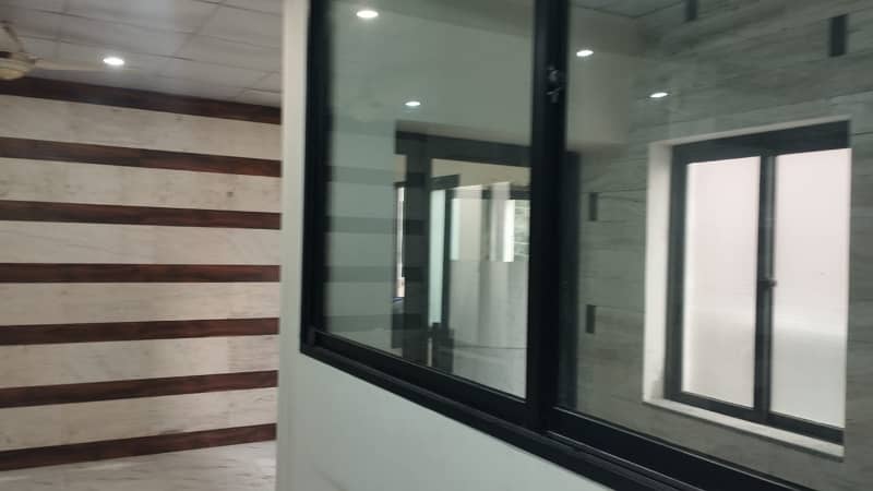 3 Marla Office Available For Rent Kohinoor one Faisalabad 3