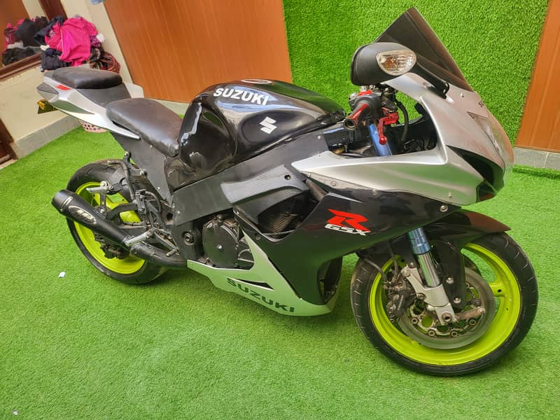 suzuki GSX R model 1993 reg 2008 0