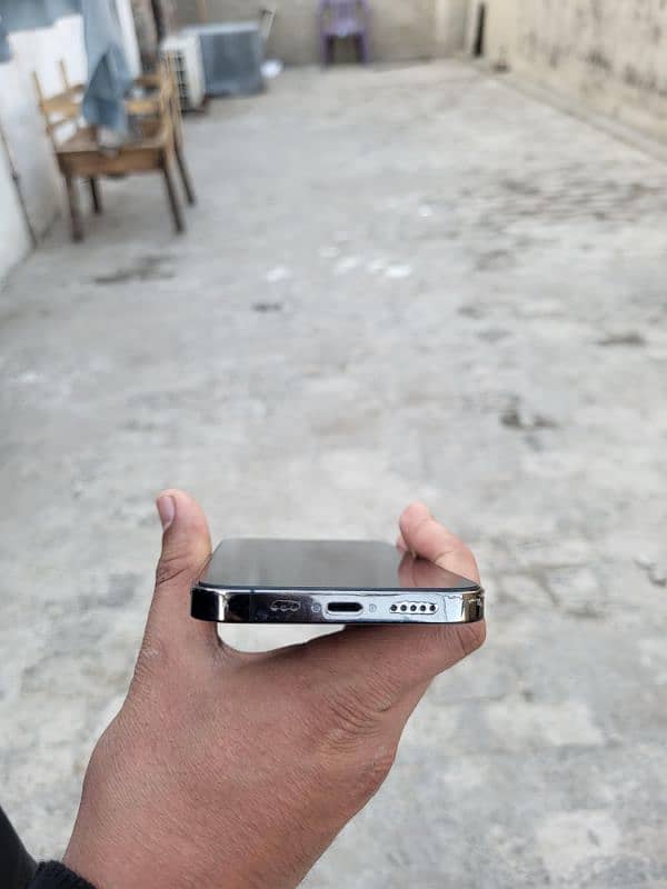 Iphone 13 pro 128gb non pta jv 1