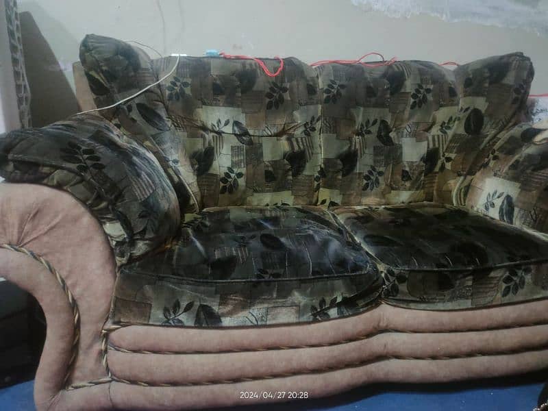 3+2+1 seater sofa urgent sale 4