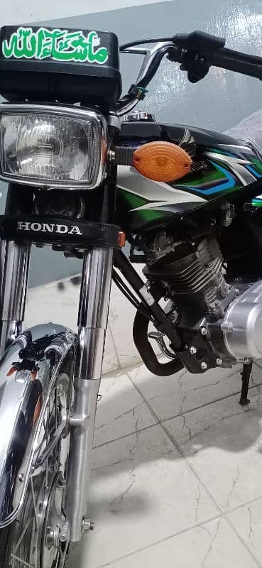 honda cg 125 2023 model like new condition 3