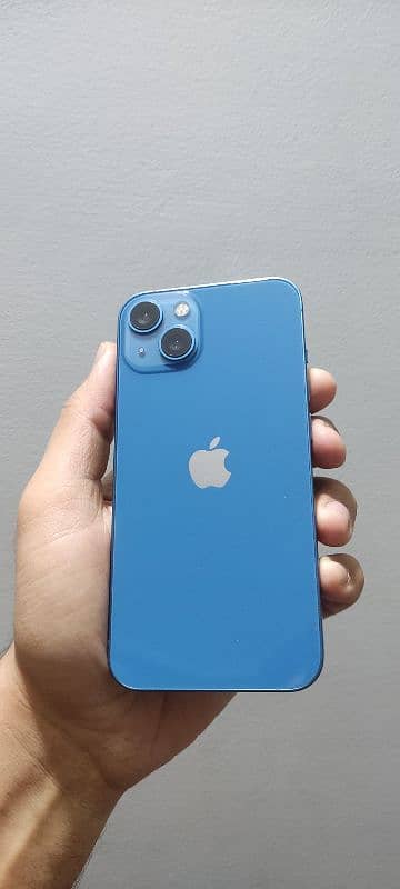 iPhone 13 (FU) with box 1