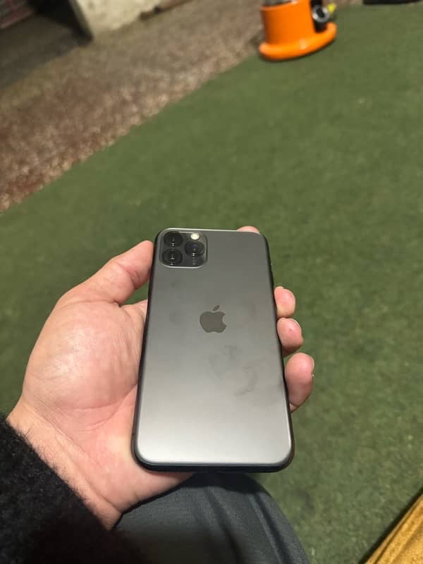 Iphone 11 pro 256gb pta approved 2