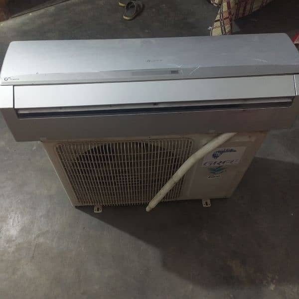 gree ac hai. 1.5 tan, DC inverter 0