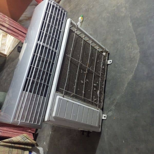 gree ac hai. 1.5 tan, DC inverter 4