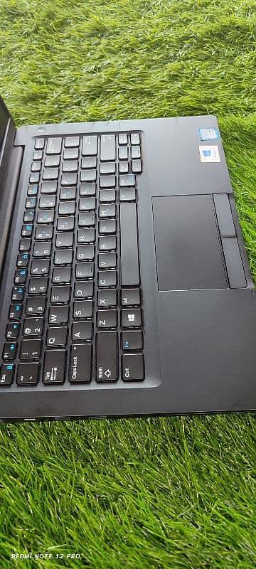 DELL 7390 i7 8th generation 0