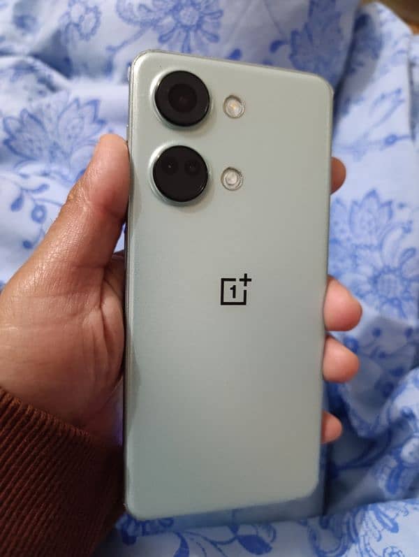 Oneplus Ace 2V/Nord 3 16+12     256 5